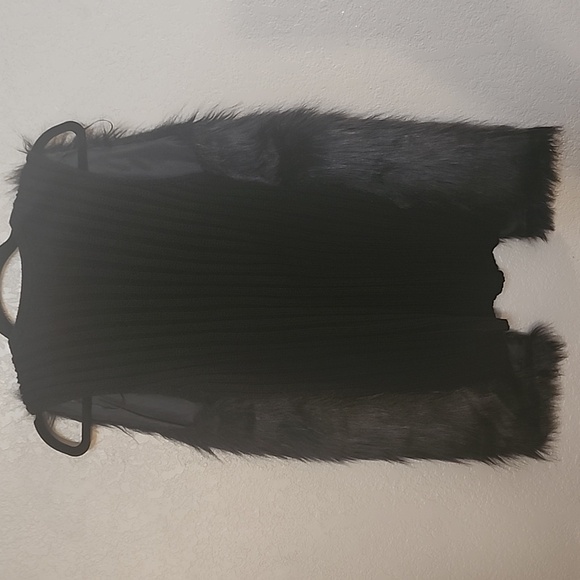 Vest - Picture 4 of 5